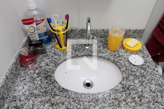 Banheiro de kitnet/studio à venda com 1 quarto, 25m² em Consolação, São Paulo