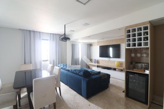 Apartamento para alugar com 3 quartos, 131m² em Chora Menino, São Paulo