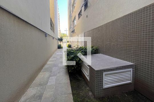 Área comum de apartamento para alugar com 2 quartos, 66m² em Menino Deus, Porto Alegre