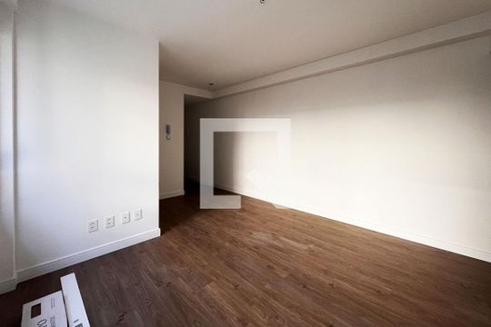 Sala de apartamento para alugar com 2 quartos, 66m² em Menino Deus, Porto Alegre