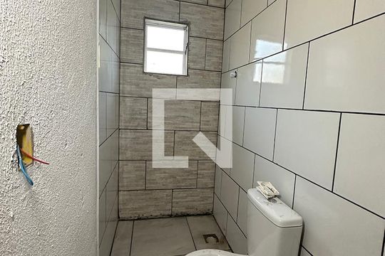Banheiro do Quarto 1 de casa para alugar com 3 quartos, 120m² em Feitoria, São Leopoldo