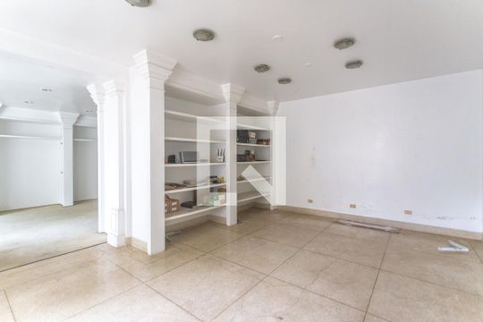 Casa para alugar com 4 quartos, 400m² em Jardim do Mar, São Bernardo do Campo