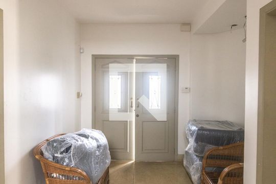 Hall de entrada de casa para alugar com 4 quartos, 400m² em Jardim do Mar, São Bernardo do Campo