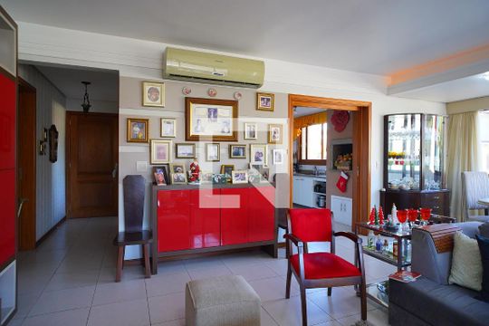 Sala de apartamento à venda com 3 quartos, 150m² em Jardim Itu, Porto Alegre