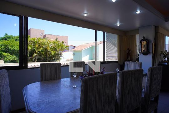 Sala de apartamento à venda com 3 quartos, 150m² em Jardim Itu, Porto Alegre