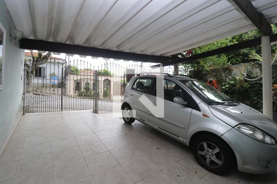Garagem de casa à venda com 5 quartos, 180m² em Tucuruvi, São Paulo