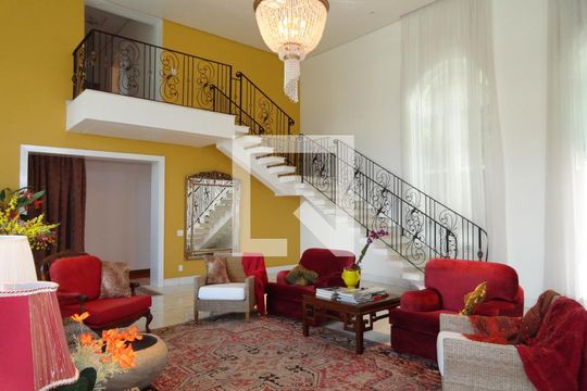 Casa à venda com 3 quartos, 620m² em Jardim Serrano, Nova Lima