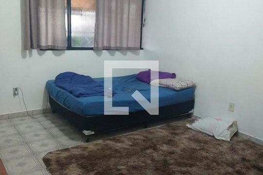 Casa à venda com 3 quartos, 320m² em Industrial, Contagem