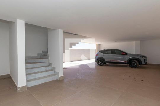 Garagem de casa de condomínio à venda com 4 quartos, 344m² em Alphaville, Nova Lima
