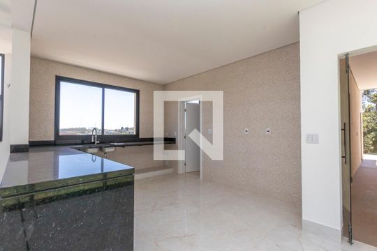 Cozinha de casa de condomínio à venda com 4 quartos, 344m² em Alphaville, Nova Lima