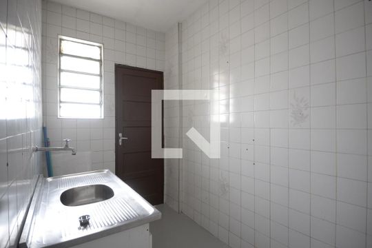 Cozinha de apartamento para alugar com 1 quarto, 45m² em Sé, São Paulo