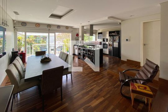 Sala de casa à venda com 3 quartos, 390m² em Olímpico, São Caetano do Sul