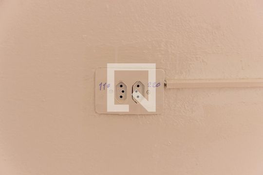 Detalhe da cozinha de casa para alugar com 2 quartos, 70m² em Parque Mandi, São Paulo