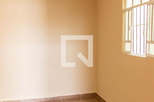 Quarto 2 de casa para alugar com 2 quartos, 70m² em Parque Mandi, São Paulo