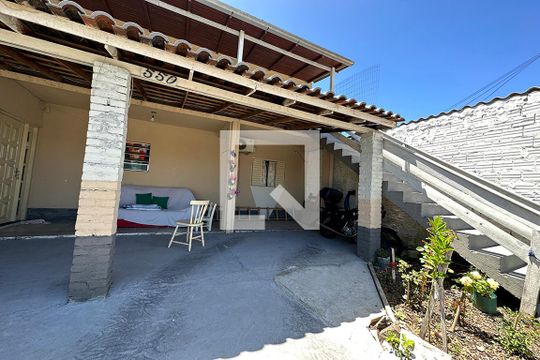 Área Externa de casa à venda com 2 quartos, 130m² em Feitoria, São Leopoldo