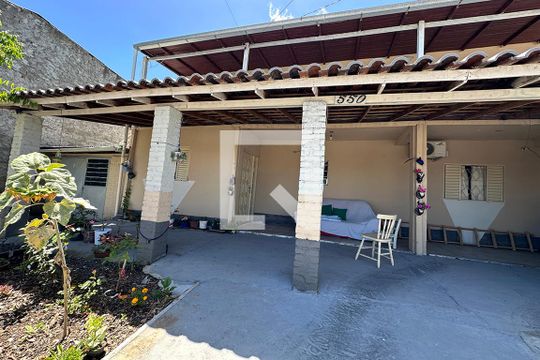 Área Externa de casa à venda com 2 quartos, 130m² em Feitoria, São Leopoldo