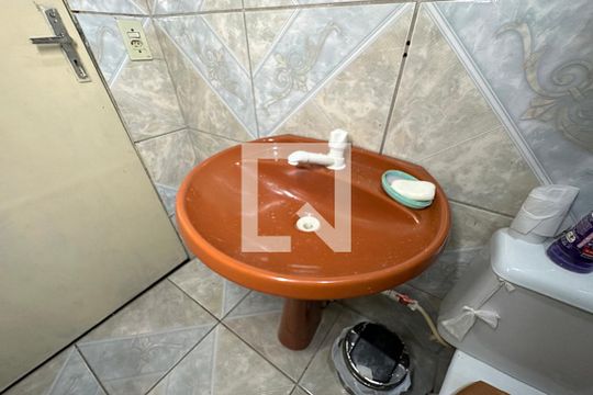 Pia do Banheiro de casa à venda com 2 quartos, 130m² em Feitoria, São Leopoldo