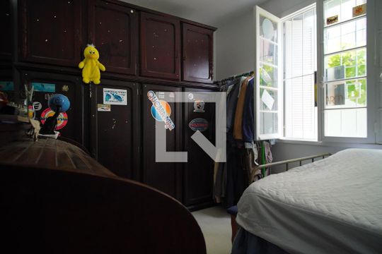 Quarto 1 de casa para alugar com 7 quartos, 482m² em Bela Vista, Porto Alegre