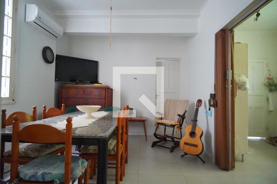 Sala de casa para alugar com 7 quartos, 482m² em Bela Vista, Porto Alegre