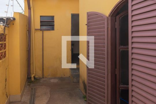 Quintal de casa para alugar com 3 quartos, 288m² em Jardim Pacaembu, Campinas