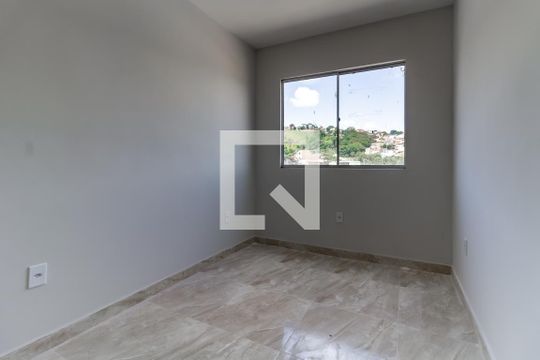 Quarto 2 de apartamento para alugar com 2 quartos, 45m² em Jardim Vitoria, Belo Horizonte