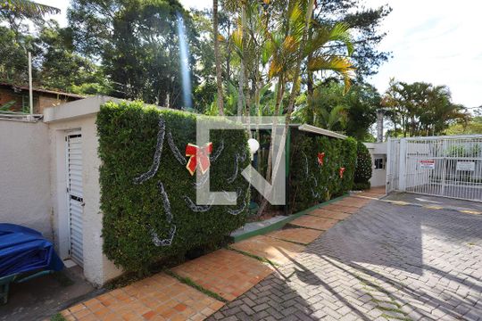 Área coimum - decorações de casa para alugar com 4 quartos, 150m² em Parque Frondoso, Cotia