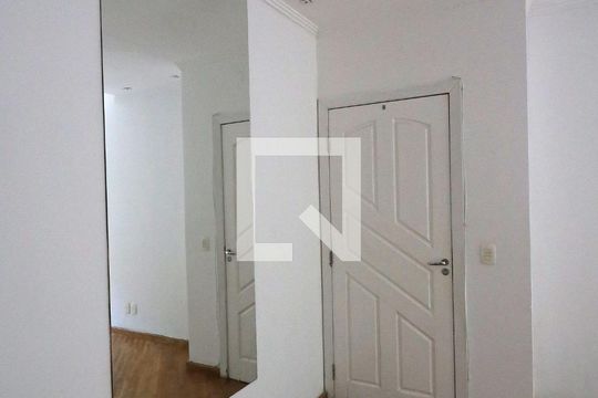 1º  andar - sala - detalhes de casa para alugar com 4 quartos, 150m² em Parque Frondoso, Cotia