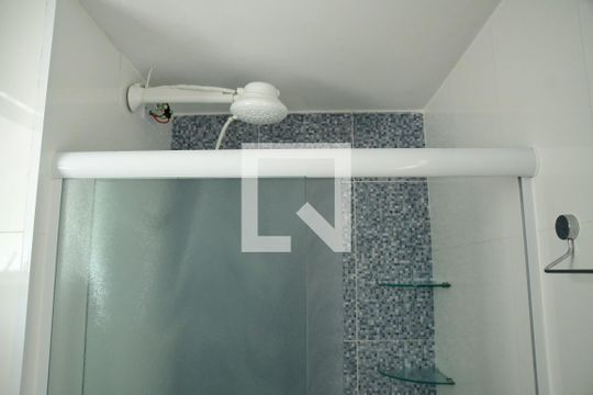 Banheiro de apartamento para alugar com 3 quartos, 62m² em Jardim Isis, Cotia