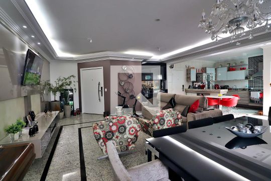Apartamento à venda com 4 quartos, 263m² em Campestre, Santo André