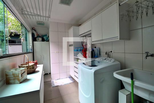 Área de Serviço de apartamento à venda com 4 quartos, 263m² em Campestre, Santo André