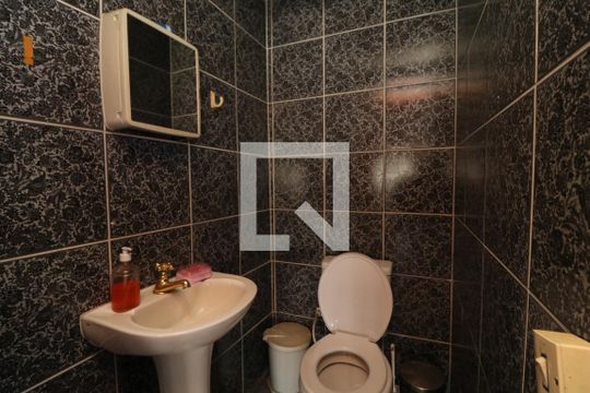 Banheiro/Churrasqueira de casa à venda com 3 quartos, 260m² em Vila Industrial, São Paulo