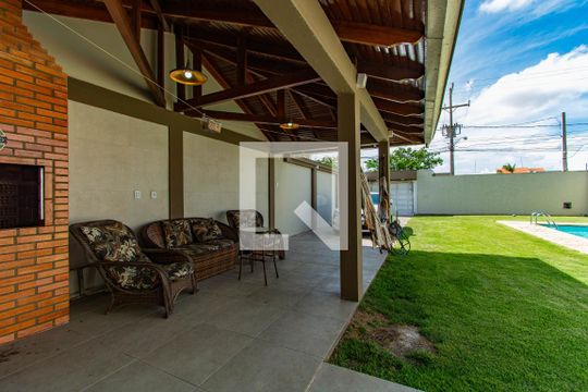 Churrasqueira de casa à venda com 4 quartos, 300m² em Rio Branco, Canoas