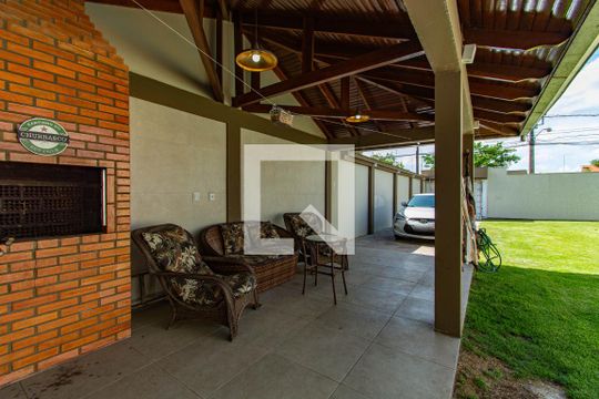 Churrasqueira de casa à venda com 4 quartos, 300m² em Rio Branco, Canoas