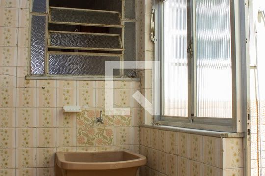 Área de Serviço de apartamento para alugar com 3 quartos, 117m² em Encantado, Rio de Janeiro