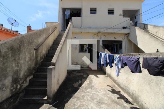 Quintal de casa para alugar com 1 quarto, 35m² em Vila Macedópolis, São Paulo