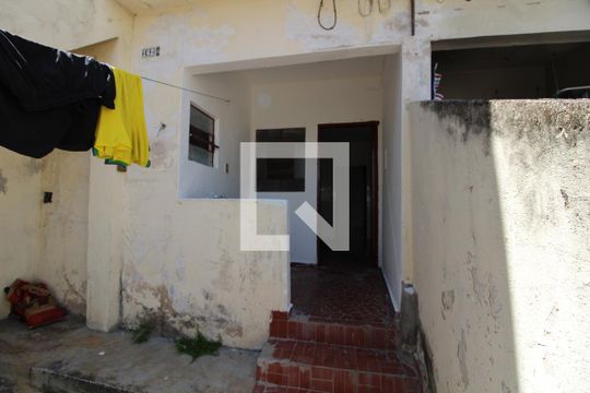 Quintal de casa para alugar com 1 quarto, 35m² em Vila Macedópolis, São Paulo
