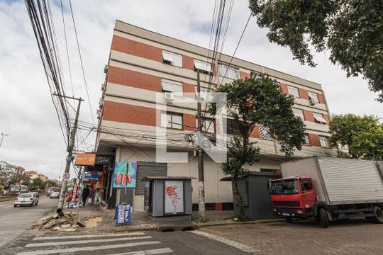 Fachada do Prédio de apartamento à venda com 2 quartos, 62m² em Passo D’areia, Porto Alegre