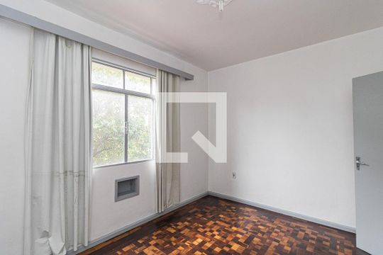 Quarto 1 de apartamento à venda com 2 quartos, 62m² em Passo D’areia, Porto Alegre