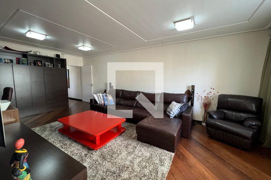 Sala de casa à venda com 4 quartos, 324m² em Lauzane Paulista, São Paulo