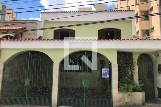 Fachada de casa à venda com 3 quartos, 223m² em Vila Antonieta, São Bernardo do Campo