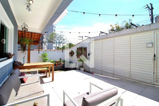 Garagem de casa à venda com 2 quartos, 59m² em Vila Curuca, Santo André