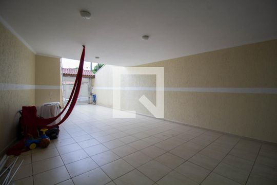 Garagem de casa à venda com 3 quartos, 250m² em Jardim Nossa Senhora do Carmo, São Paulo