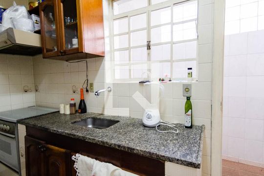 Cozinha de apartamento para alugar com 4 quartos, 220m² em Prado, Belo Horizonte