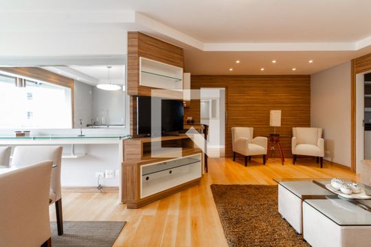 Sala de apartamento para alugar com 3 quartos, 150m² em Vila Olímpia, São Paulo