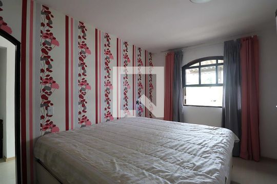 Quarto 1 de casa à venda com 3 quartos, 103m² em Vila Curuçá, Santo André
