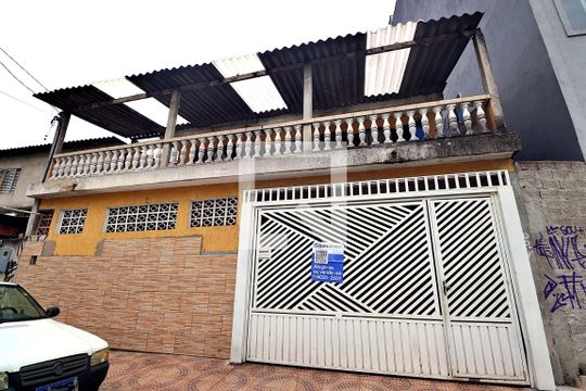 Fachada de casa à venda com 3 quartos, 103m² em Vila Curuçá, Santo André