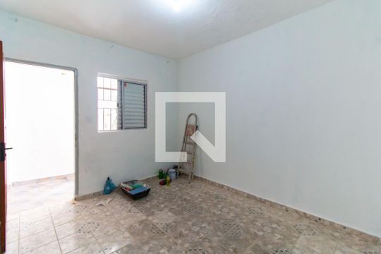 Sala/Quarto de casa para alugar com 1 quarto, 38m² em Vila Invernada, São Paulo