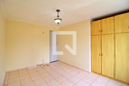 Quarto 1 de casa à venda com 2 quartos, 80m² em Santa Teresinha, Santo André