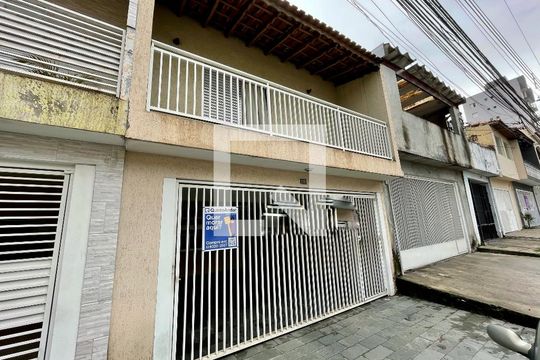 Fachada de casa à venda com 3 quartos, 127m² em Jardim Toscana, Guarulhos