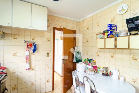 Cozinha de casa à venda com 4 quartos, 237m² em Vila da Saúde, São Paulo